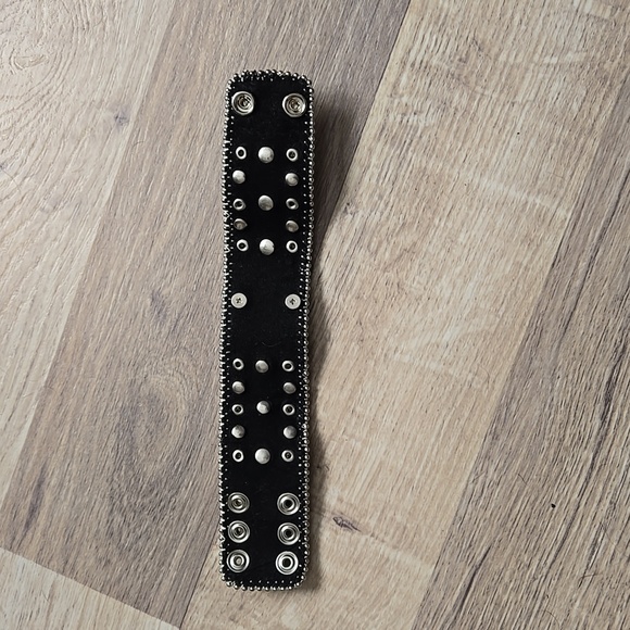 Faux Hide Cuff - Picture 2 of 7